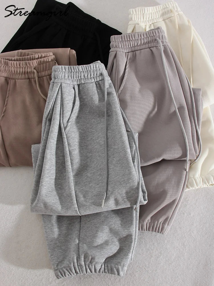 Calça Moletom Com Cintura Oversized Alta E Cordão